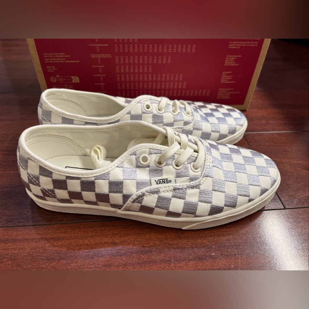 Womens 7 Vans Authentic Low Pro Embroidered Checkerboard Gray Low Top HALF BOX - Picture 5 of 16